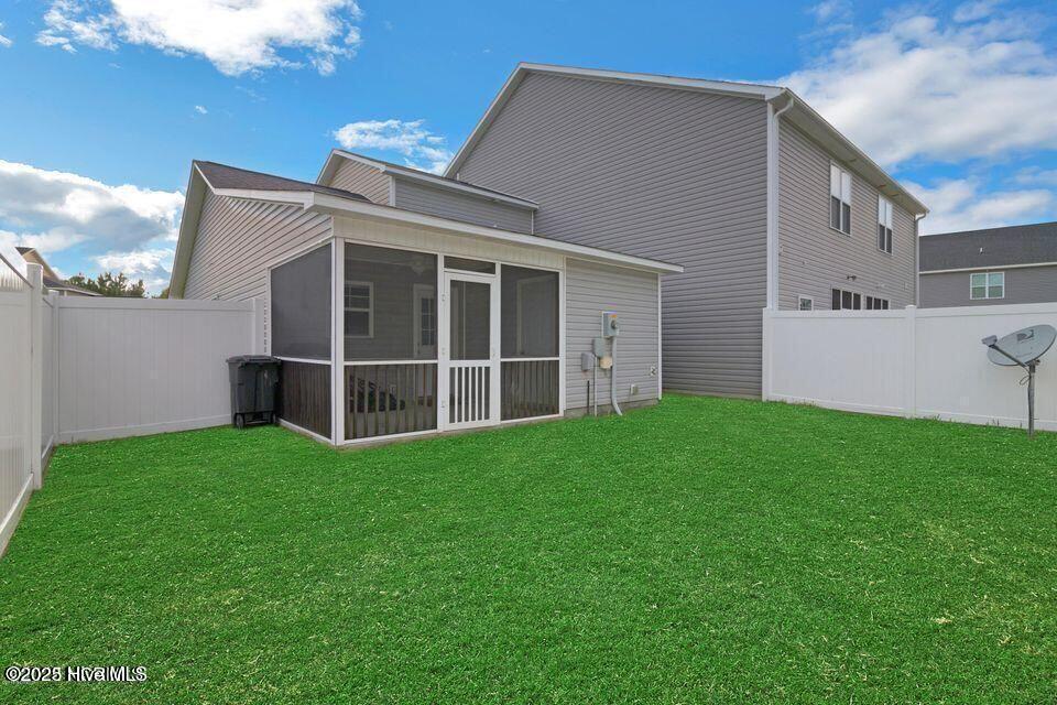 Foto del edificio - 407 Glenhaven Ln