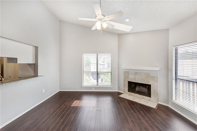 Foto del edificio - 5616 Preston Oaks Rd