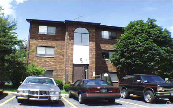 Foto del edificio - 708 Inland Dr