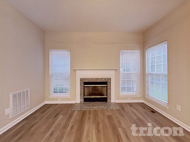 Foto del edificio - 6902 Fenwick Dr