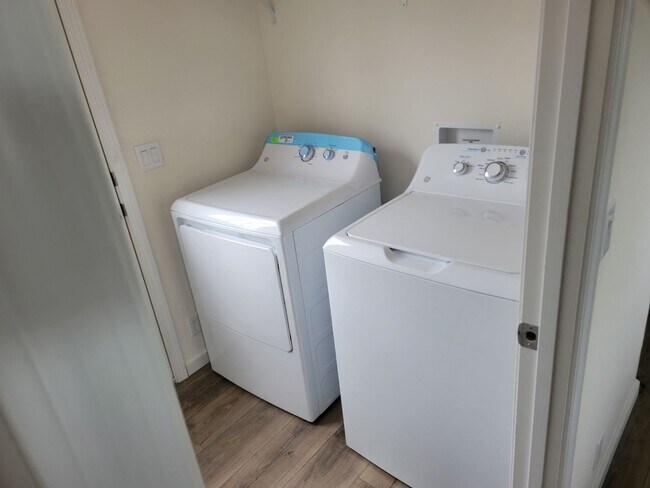 Foto del edificio - Available soon! 2 bed/2 bath Close to Downtown Lodi