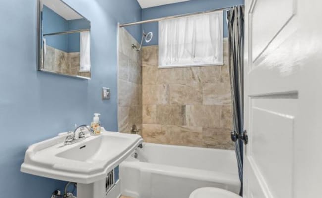 Foto del edificio - 312 Avondale Ave