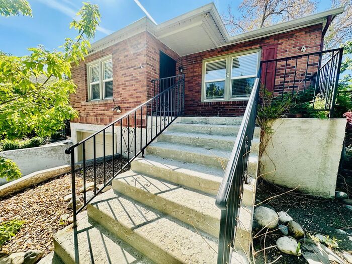 Primary Photo - 234 W Pueblo St