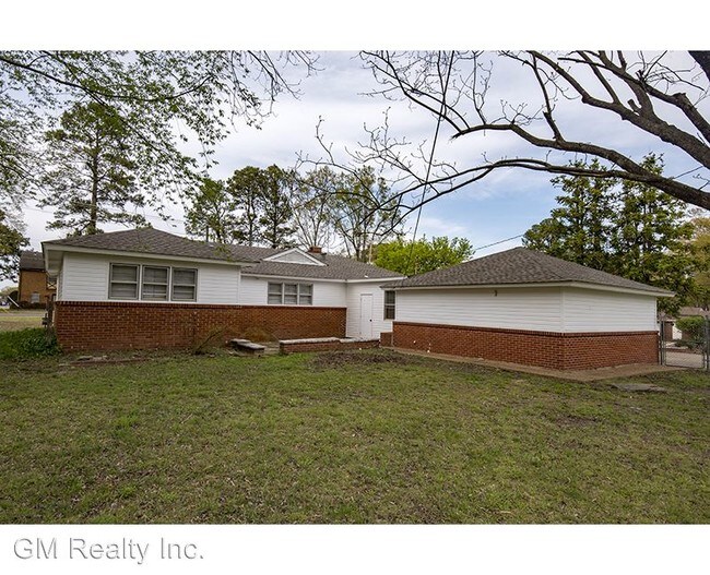 Building Photo - 1351 Finley Rd