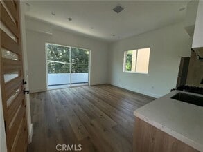 Building Photo - 5044 Laurel Canyon Blvd