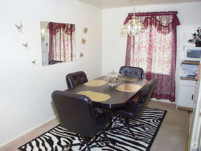 Building Photo - Hartford Square Townhomes
