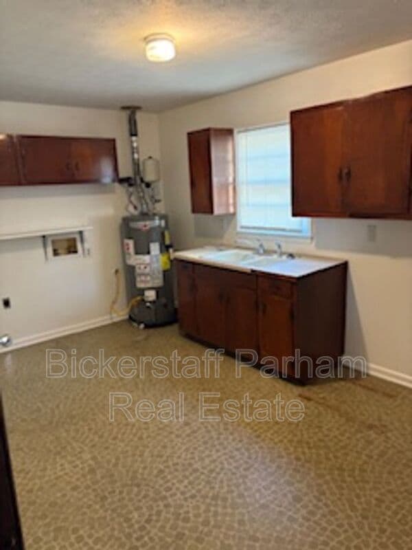 Foto del edificio - 703 Winall Dr