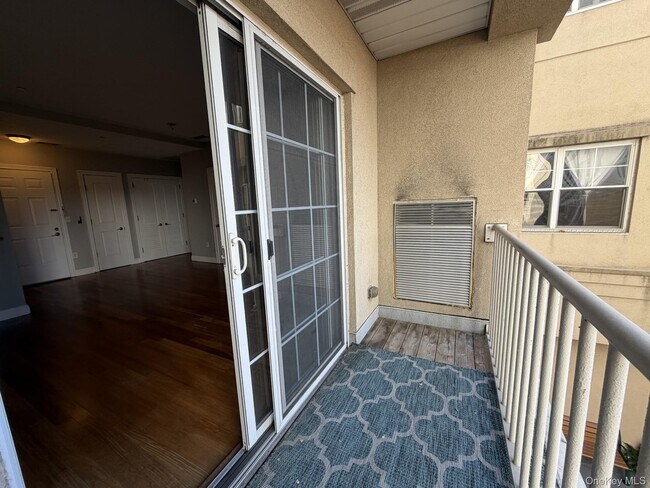 Foto del edificio - 543 Main St