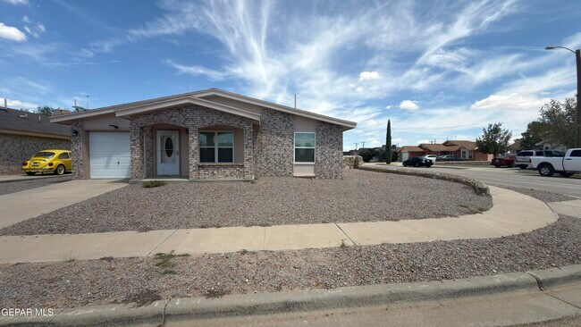 Foto del edificio - 14605 Calla Lily Pl