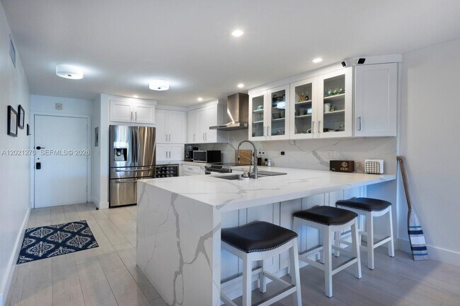Foto del edificio - 6815 Edgewater Dr