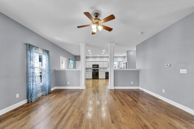 Foto del edificio - 101 Hidden Paddock Ln