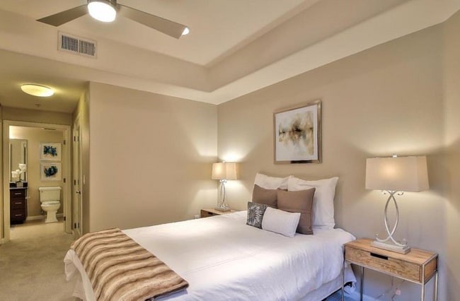 Foto del edificio - 1101 S Main St