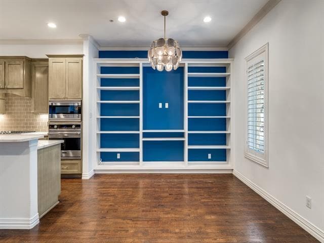 Building Photo - 2811 Hood St