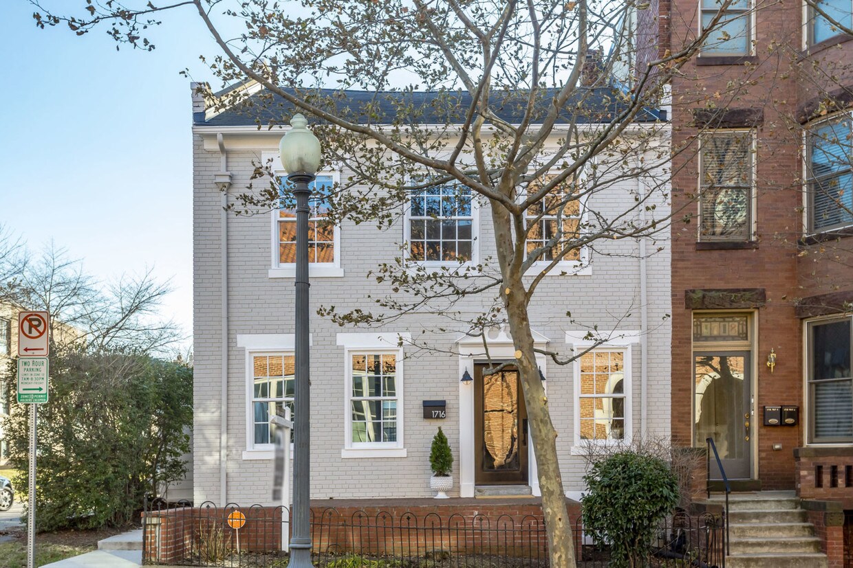 1716 Newton St NW, Washington, DC 20010 Townhome Rentals in