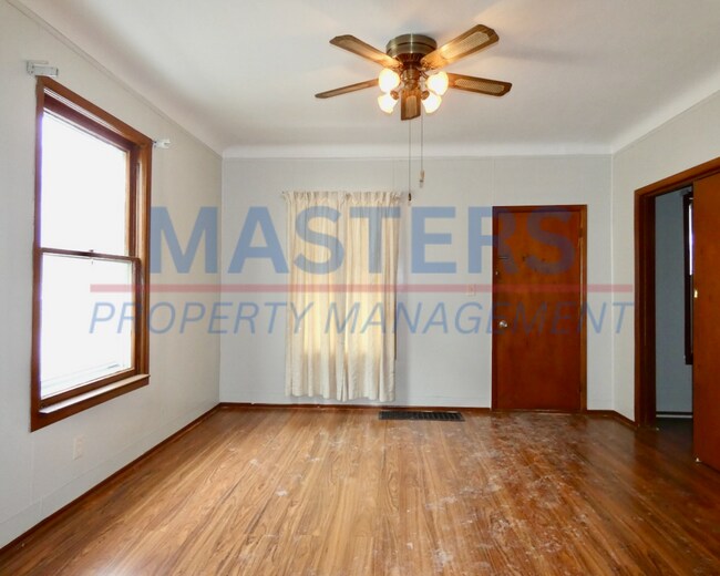 Foto del edificio - Spacious Rental | Convenient Central Location