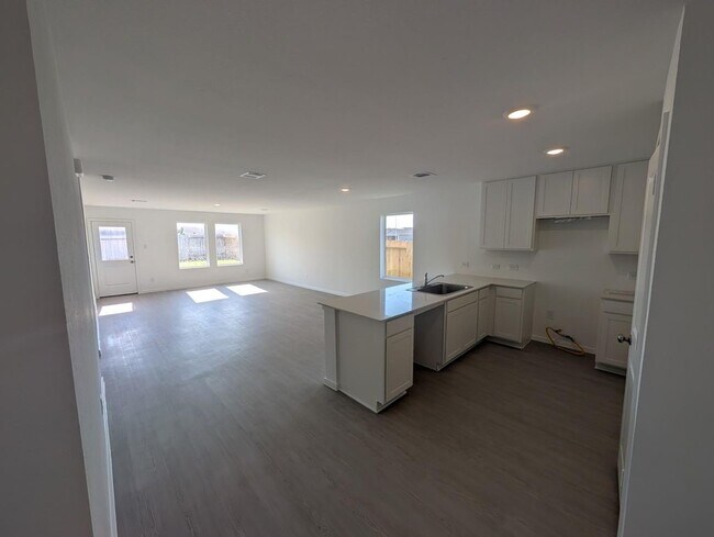 Foto del edificio - 313 Nicholas Rd