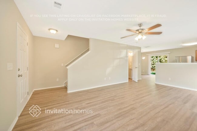 Building Photo - 2888 Creekbend Dr