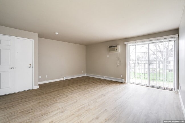 Interior Photo - Canopy Collection - Canopy Ridge