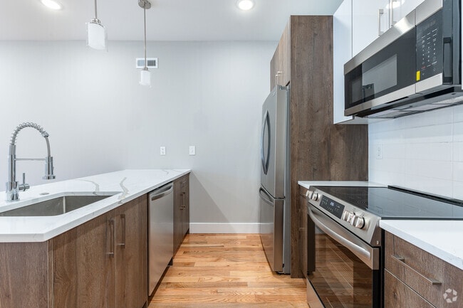 Building Photo - 1331 N 17th St