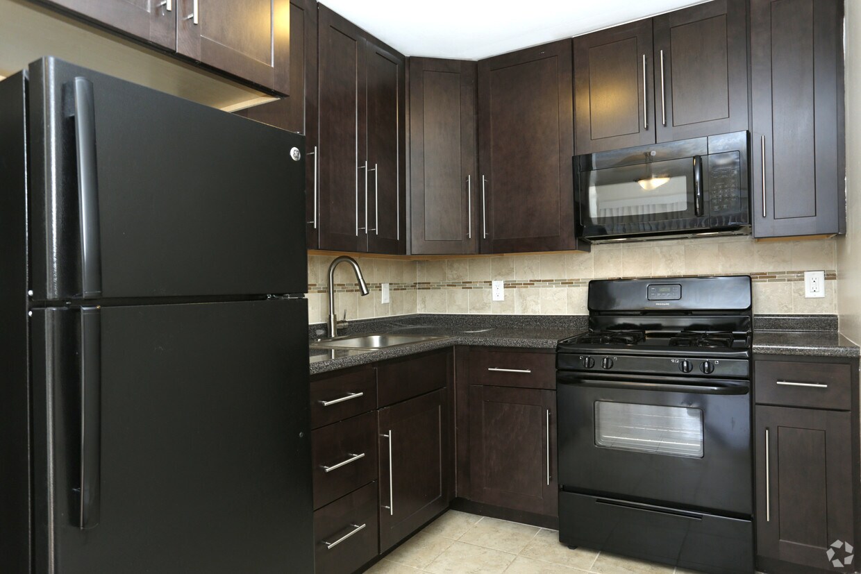 Strathmore Gardens Apartments Apartments 12 S Atlantic Ave Matawan