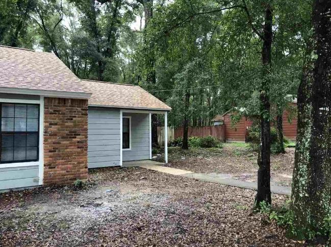 Building Photo - 6511 Bombadil Dr