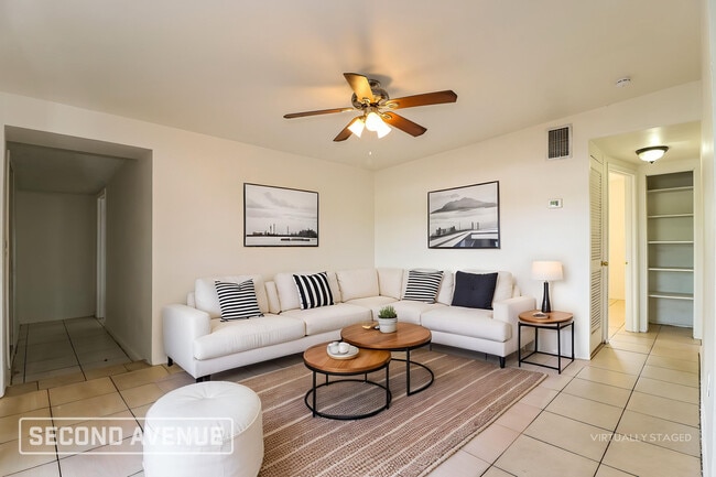 Foto del edificio - 9295 Starkey Rd