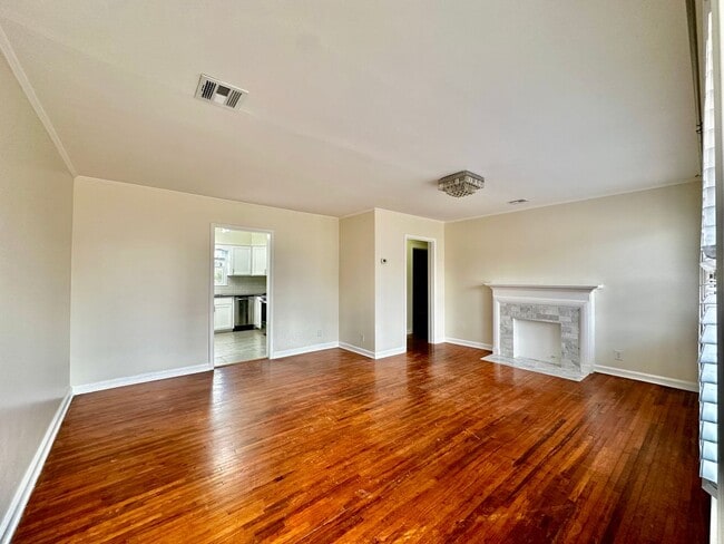 Foto del edificio - Adorable Midtown Home!