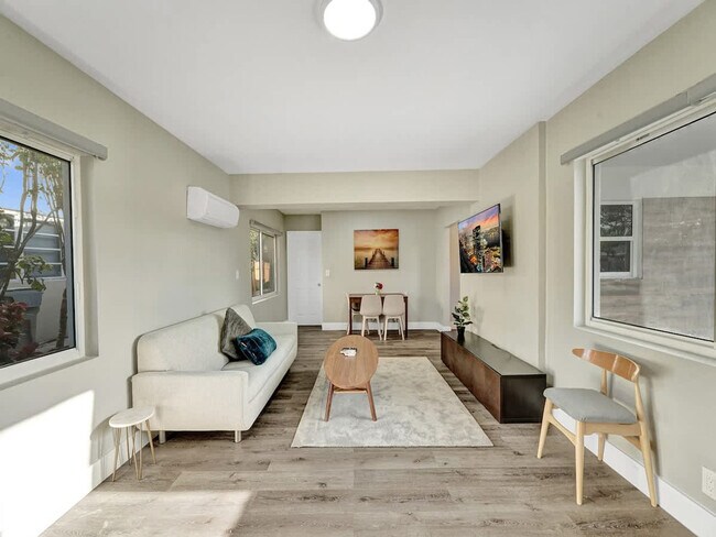 Foto del edificio - 3208 NE 9th St