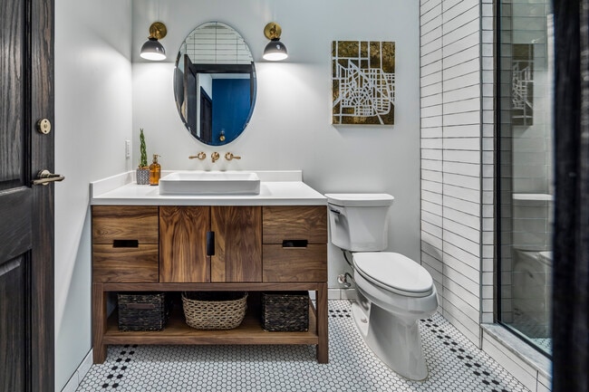 Building Photo - 6568 Woodward Ave