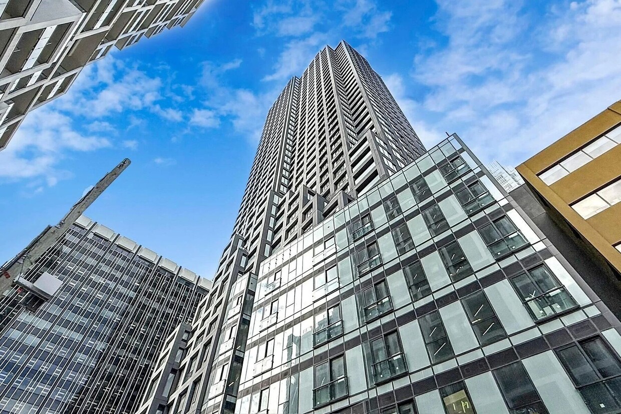 Photo principale - 20-2220 Soudan Ave