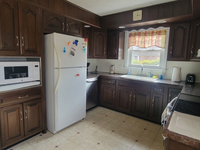 Foto del edificio - 4010 7th Ave