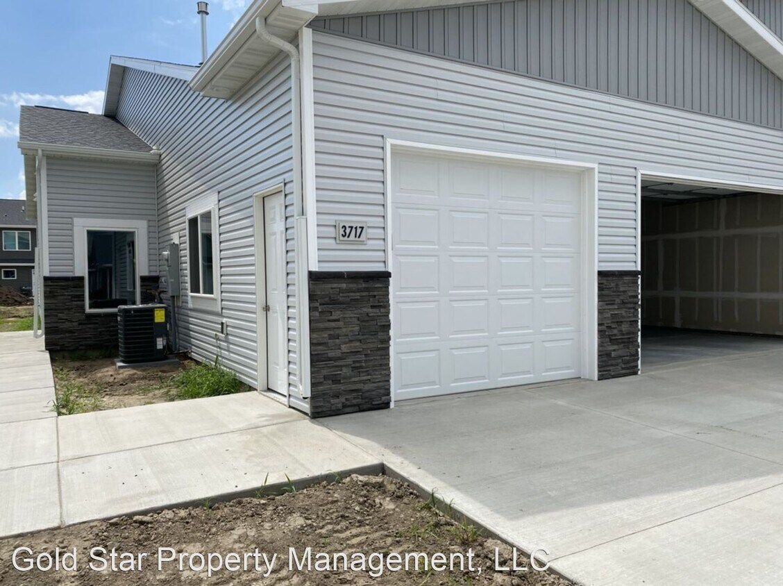 Primary Photo - 3 br, 2 bath House - 130 Kenner Loop