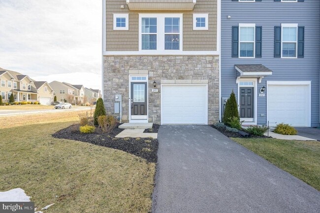 Foto del edificio - 201 Hillsdale Pl