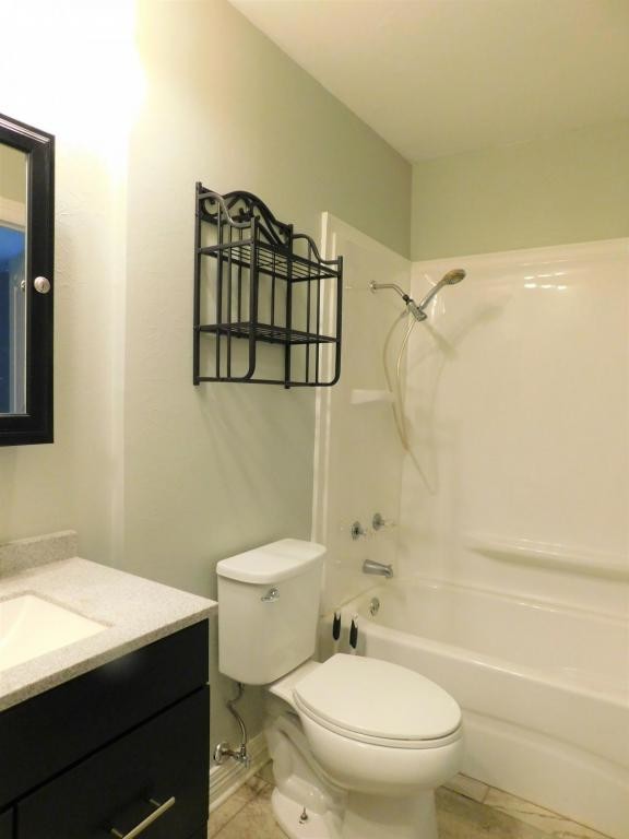 Foto del edificio - 300 Shadow Ridge Drive
