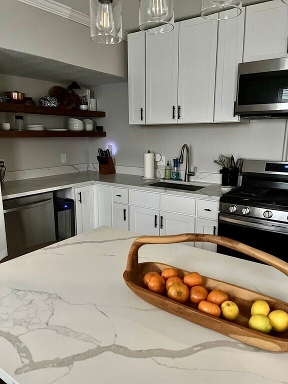 Building Photo - 18 Gates St