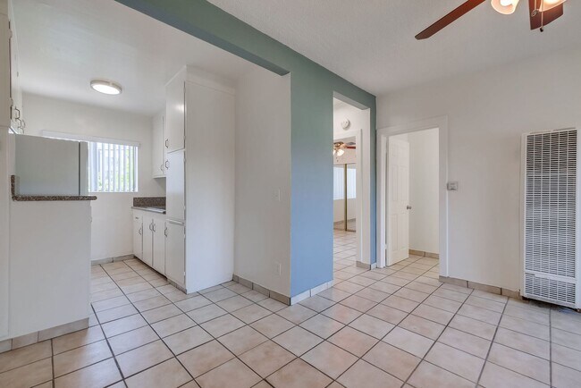 Foto del edificio - 2431 S Ridgeley Dr