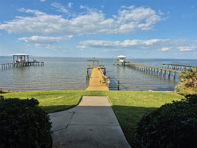 Foto del edificio - 402 1/2 Avenue A