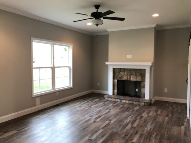 Building Photo - 185 Ridge Pointe Dr
