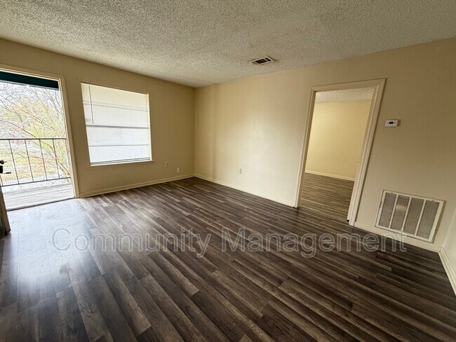 Building Photo - 5137 Weston