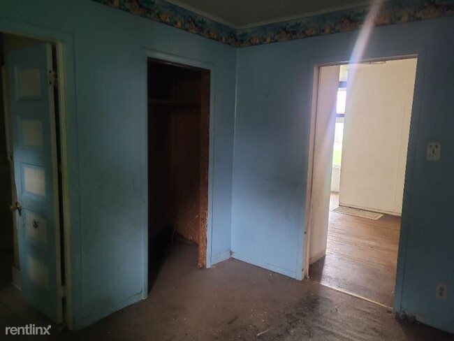 Foto del edificio - 407 N Franklin St
