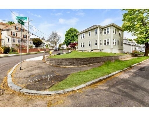 Building Photo - 99 Montclair Ave