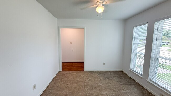 Foto del edificio - 12463 Windy Wisp Ln