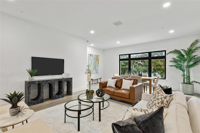 Foto del edificio - 758 Highland Ave