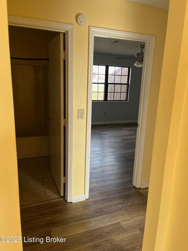 Foto del edificio - 1012 Windview Pl