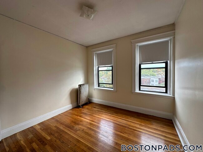 Foto del edificio - 1144 Commonwealth Ave