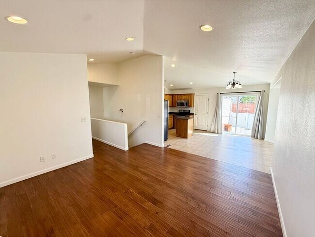 Foto del edificio - Well Maintained 4 Bed, 3 Bath Home in Anderson Farm!