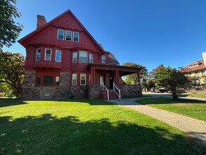 Building Photo - 1063 St Paul St