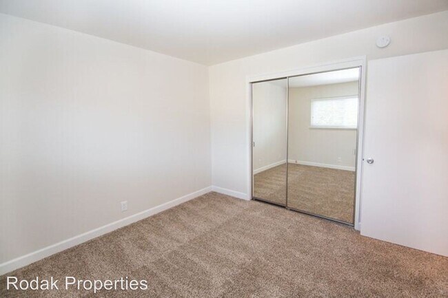 Foto del edificio - 520 University Ave