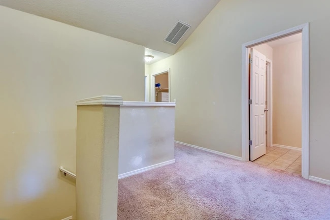 Photo - 1719 SW San Mateo Ter (Beaverton, OR) Apartment