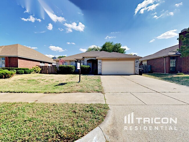 Foto del edificio - 2545 Clovermeadow Dr